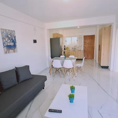 Apartment Azure Dream Paralimni